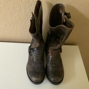 Frye distressed brown boots